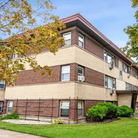 Rent this 2 bed condo on 2600 North 76th Court in Elmwood Park, IL 60707