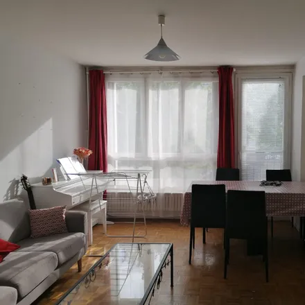 Rent this 2 bed apartment on 5 Rue de l'Abbé Rousseaux in 78000 Versailles, France