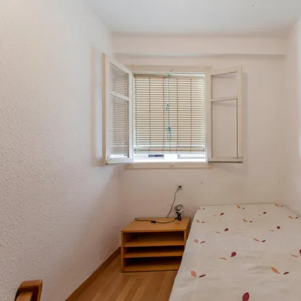 Image 2 - Carrer de Sant Joan Bosco, 80, 46019 Valencia, Spain - Room for rent