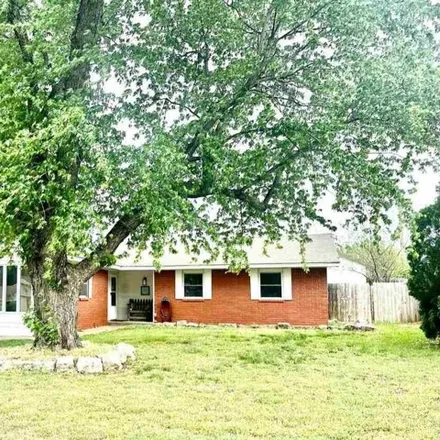 Buy this 3 bed house on 191 North Olympia Street in Ponca City, OK 74601