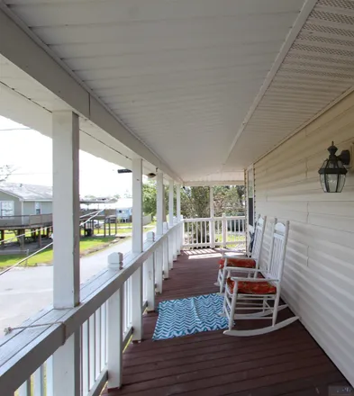 Image 4 - 598 Fanguy Street, Chauvin, LA 70344, USA - House for sale