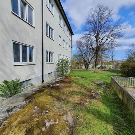 Rent this 2 bed apartment on Sannadalsvägen 20 in 117 66 Stockholm, Sweden