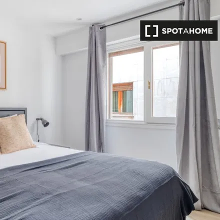 Rent this 2 bed apartment on Calle de Jorge Juan in 41, 28001 Madrid