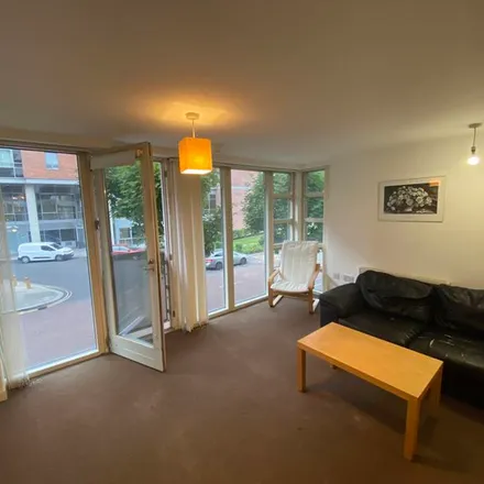 Rent this 2 bed apartment on King Street in London, UB2 4DF