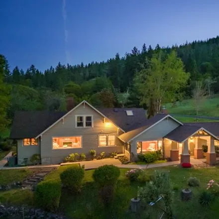 Buy this 3 bed house on 3775 Old Military Rd in Central Point, Oregon