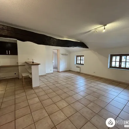 Rent this 3 bed apartment on 16 Rue Raymond Lafage in 81310 Lisle-sur-Tarn, France