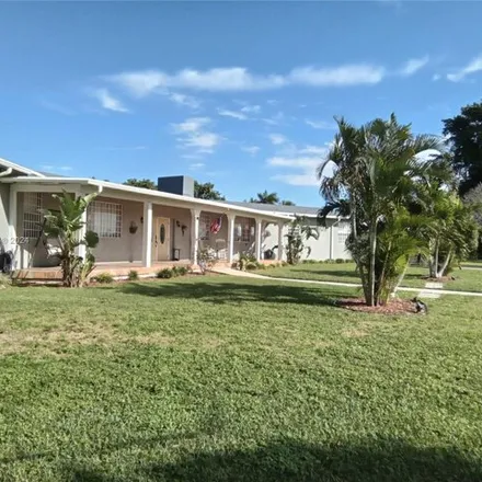 Image 3 - 1223 Bacom Point Road, Pahokee, Palm Beach County, FL 33476, USA - House for sale