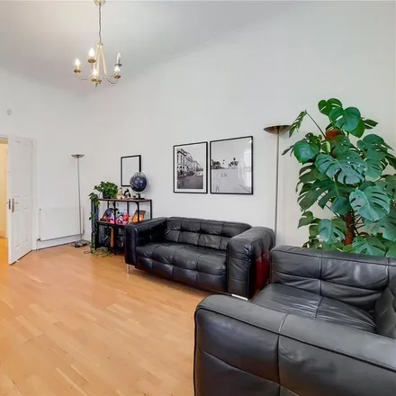 Rent this 3 bed apartment on 84 Grange Road in London, W5 3PJ