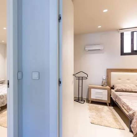 Rent this 6 bed house on el Clot in Circunvalación de Alicante, 03011 Alicante