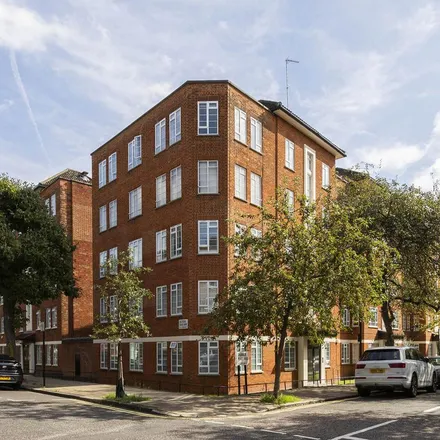 Rent this 2 bed apartment on Eamont Court in 82-91 Shannon Place, London