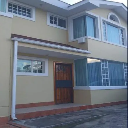 Rent this 2 bed apartment on Casa E16-243 in N44D Camilo Egas E16-243, 170503