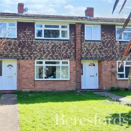 Buy this 3 bed townhouse on Meadgate Avenue in Chelmsford, CM2 7NH