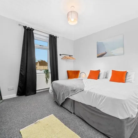 Image 3 - North Lanarkshire, G71 6JN, United Kingdom - Apartment for rent