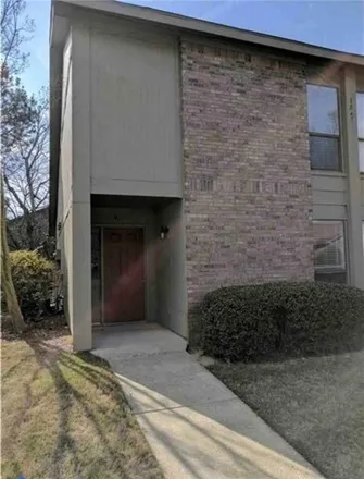 Buy this 2 bed condo on Stonegate Drive in Stonegate, Auburn