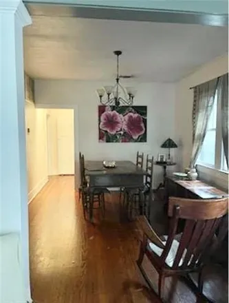 Image 4 - 2104 Lowerline Street, New Orleans, LA 70118, USA - House for sale