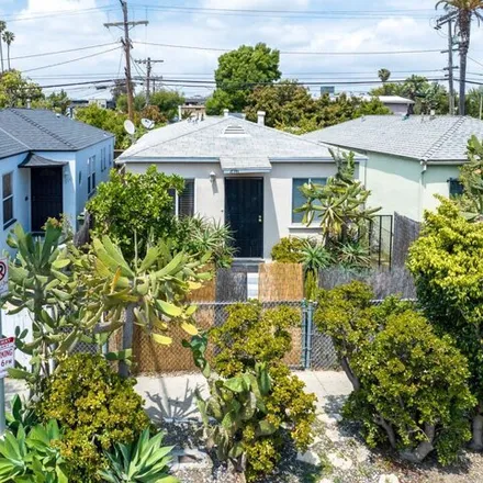 Image 3 - 8741 Cattaraugus Ave, Los Angeles, California, 90034 - House for sale