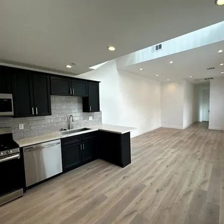 Image 1 - 3440 London Street, Los Angeles, CA 90026, USA - House for rent