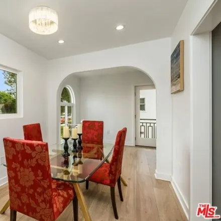 Image 4 - 7807 Naylor Avenue, Los Angeles, CA 90045, USA - House for sale