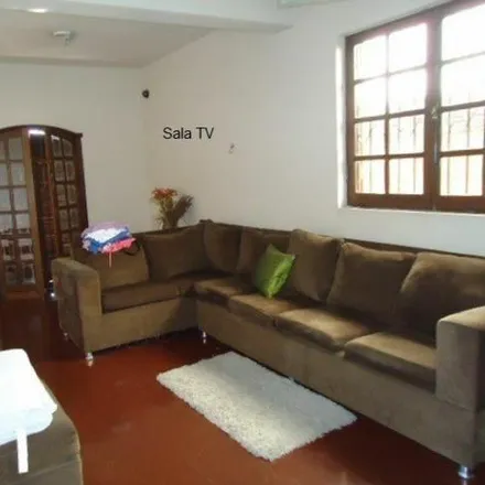 Buy this 4 bed house on Rua Aida Fernandes Álvares in Barreiro, Belo Horizonte - MG