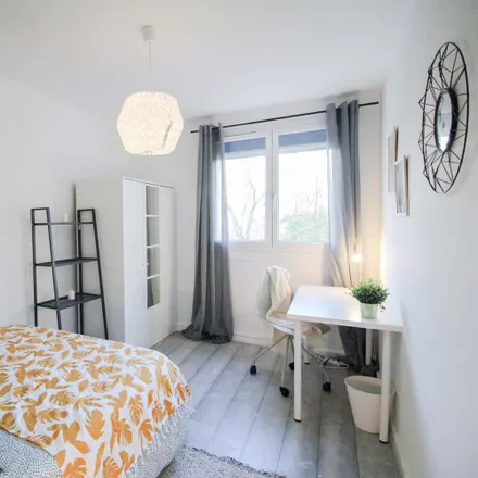 Rent this 4 bed room on 7 Impasse Richard in 69100 Villeurbanne, France