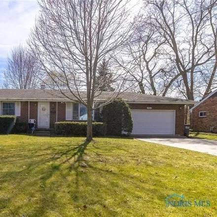 Buy this 3 bed house on 5957 Holman Road in Toledo, OH 43615