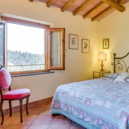 Rent this 3 bed apartment on 51035 Lamporecchio PT