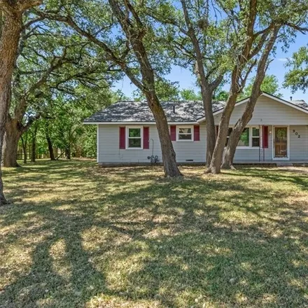 Buy this 3 bed house on 902 East Avenue O in Belton, TX 76513