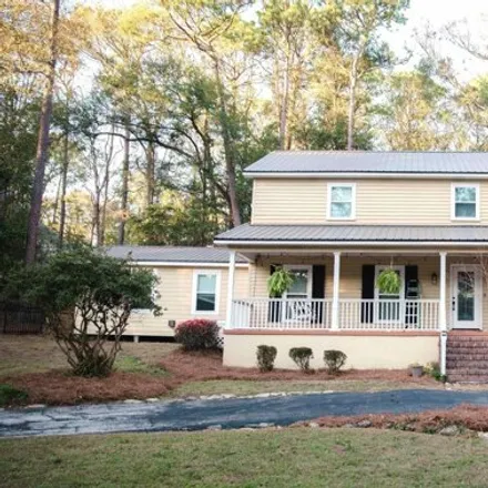 Buy this 5 bed house on 7199 Forest Park Drive in Montrose, Fairhope