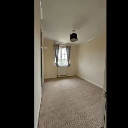 Image 3 - Brookside, Great Paxton, PE19 6RQ, United Kingdom - Townhouse for rent