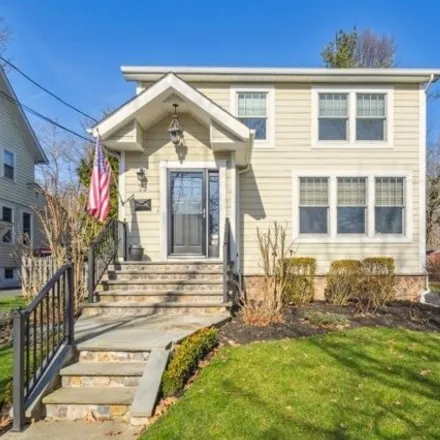 Buy this 3 bed house on 47 Center Avenue in Chatham, Morris County