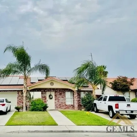 Buy this 3 bed house on 4510 Berkshire Road in Bakersfield, CA 93313