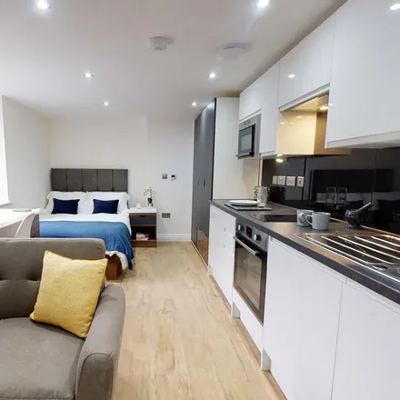 Rent this studio apartment on Clarendon Road in Leeds, LS2 9QD