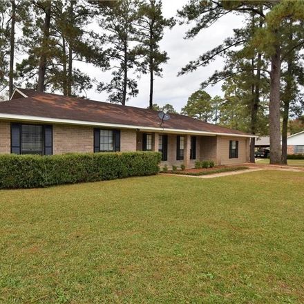 Rent this 5 bed house on Fendler Pkwy in Pineville, LA