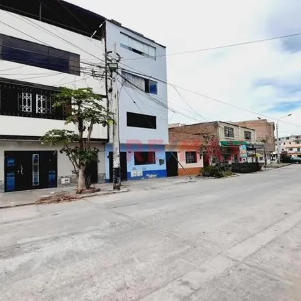 Buy this 5 bed apartment on Avenida Abancay in San Martín de Porres, Lima Metropolitan Area 15107