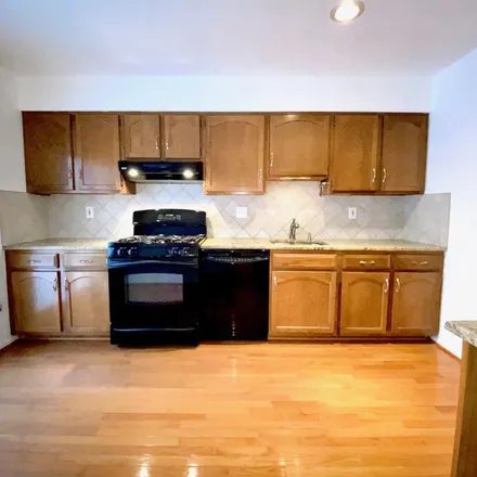 Rent this 3 bed apartment on 7820 Solomon Seal Drive in Springfield, VA 22152
