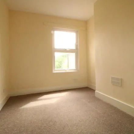 Image 6 - 10 Sutherland Road, London, N17 0BN, United Kingdom - Apartment for rent