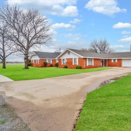 Buy this 3 bed house on 465 West Madison Street in Mangum, OK 73554