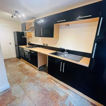 Rent this 3 bed townhouse on Upper Marsh in Newcastle-under-Lyme, ST5 0FB