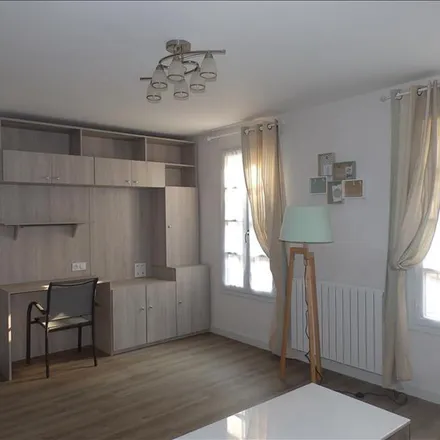 Rent this 1 bed apartment on 36 bis Rue de Bernage in 03000 Moulins, France