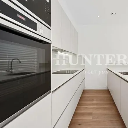 Image 3 - 227 Archway Road, London, N6 5AX, United Kingdom - Apartment for rent