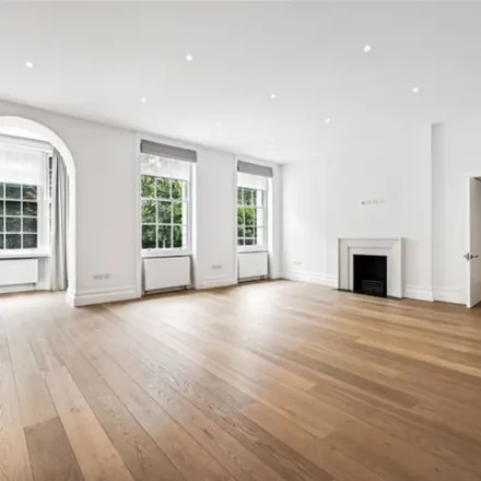 Image 6 - Embassy of Denmark, 55 Sloane Street, London, SW1X 9QB, United Kingdom - Apartment for rent