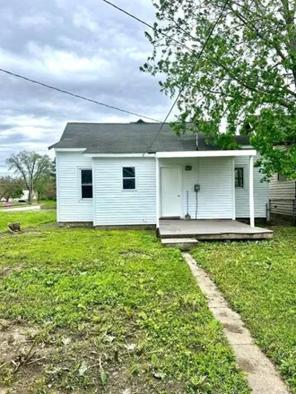 Image 2 - 319 East 16th Street, Marion, IN 46953, USA - House for sale