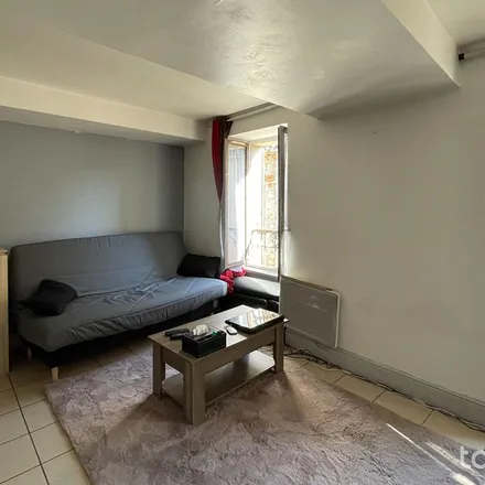 Image 5 - 15 Rue de Dampierre, 78460 Chevreuse, France - Apartment for rent