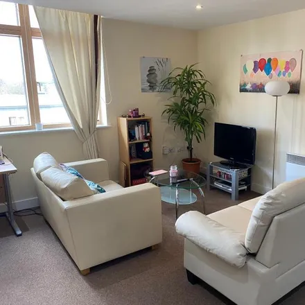 Rent this 1 bed apartment on 18 Waterfront Walk in Park Central, B1 1SY