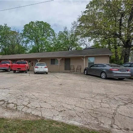 Image 1 - 2016 North Gregg Avenue, Fayetteville, AR 72703, USA - House for sale