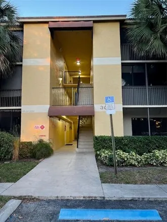 Image 1 - 2979 North Oakland Forest Drive, Broward County, FL 33309, USA - Condo for rent