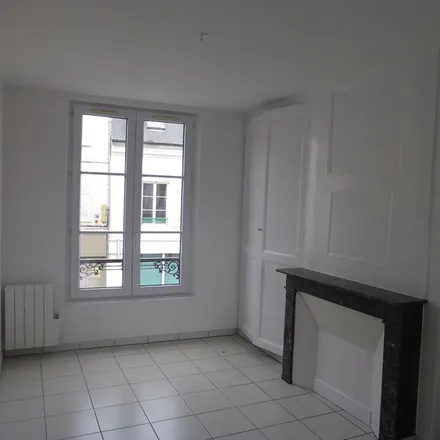 Rent this 2 bed apartment on 30 Rue Saint-Lazare in 60800 Crépy-en-Valois, France