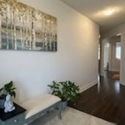 Image 3 - 49 Wood Crescent, Essa, ON L0M 1B5, Canada - Apartment for rent