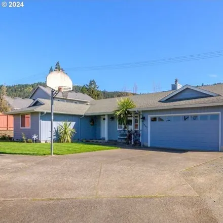 Buy this 3 bed house on 7443 A Street in Springfield, OR 97478