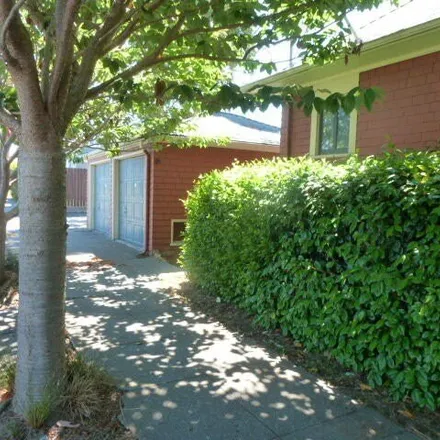 Image 9 - 401 Dollison Street, Eureka, CA 95501, USA - House for sale